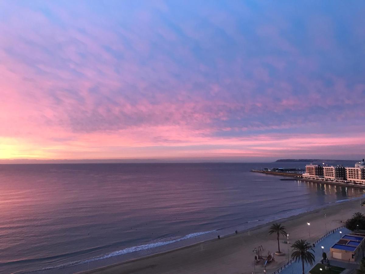 Apartamento Con Vistas Al Mar Primera Linea De Playa Del Postiguet Alicante Exteriör bild