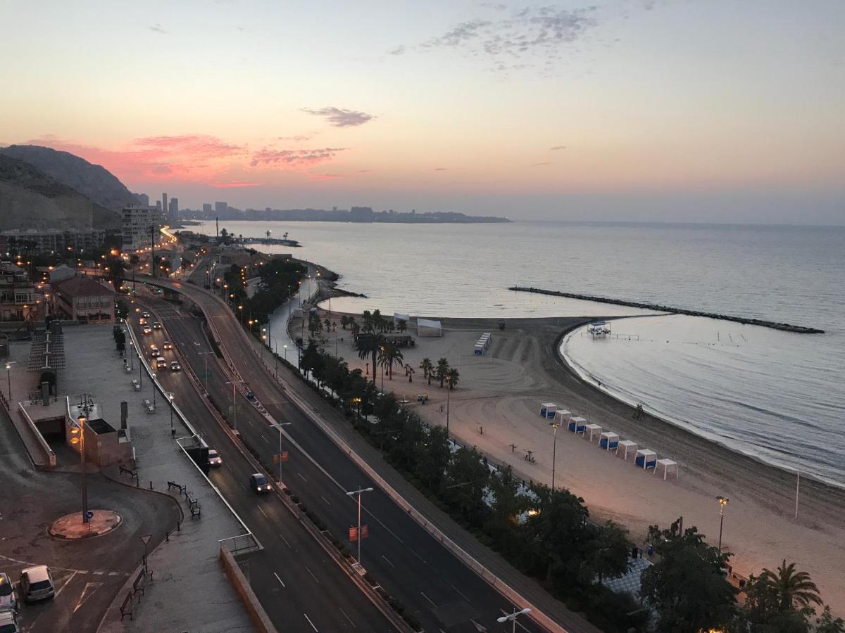 Apartamento Con Vistas Al Mar Primera Linea De Playa Del Postiguet Alicante Exteriör bild