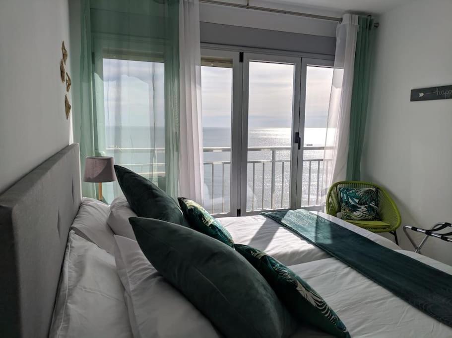 Apartamento Con Vistas Al Mar Primera Linea De Playa Del Postiguet Alicante Exteriör bild